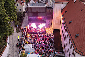 Parallel zum Freisinger Altstadtfest gehört der Abend am 18. Juli 2026 wieder den jungen Stimmen, Bands und Sounds aus der Region. (Foto: Mann)