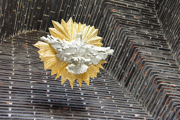 Mary's Mantle Chapel, Kiki Smith - Detailansicht (Foto: ski)
