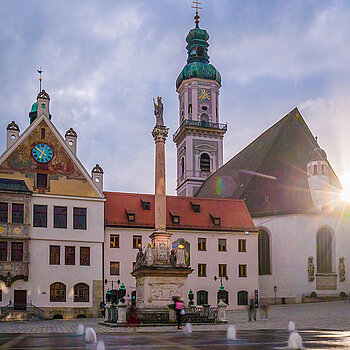 Sonnenuntergang über dem Marienplatz Sonnenuntergang über dem Marienplatz