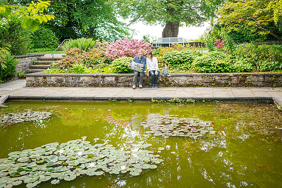 View over one of the water basins to the Oberdieckgarten. (Photo: Dietmar Denger) Blick über eines der Wasserbecken auf den Oberdieckgarten. (Foto: Dietmar Denger)