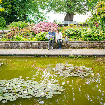 View over one of the water basins to the Oberdieckgarten. (Photo: Dietmar Denger) Blick über eines der Wasserbecken auf den Oberdieckgarten. (Foto: Dietmar Denger)