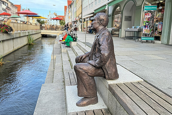 Denkmal für den Schauspieler Karl Obermayr in der Oberen Altstadt