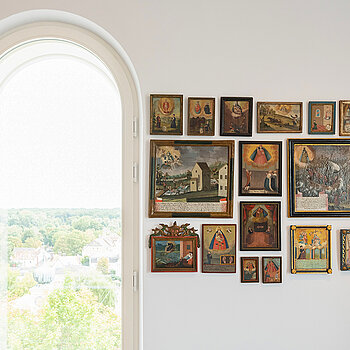 View into a room of the exhibition collection. (Photo: Diocesan Museum Freising / Thomas Dashuber)