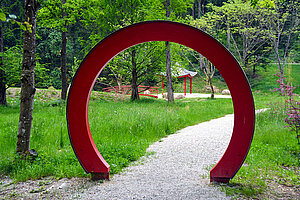 Wohltuend: Qi Gong im Asien-Garten des Weltwalds steht am 27. April um 10 Uhr und um 15 Uhr auf dem Programm. (Foto: Bayerische Staatsforsten)